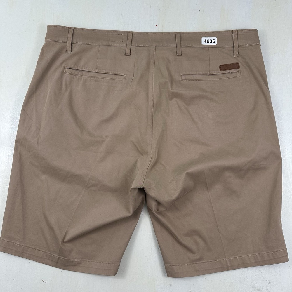 Adriano Goldschmied Shorts Mens 42x10 The Griffin Khaki Tailored Chino Stretch